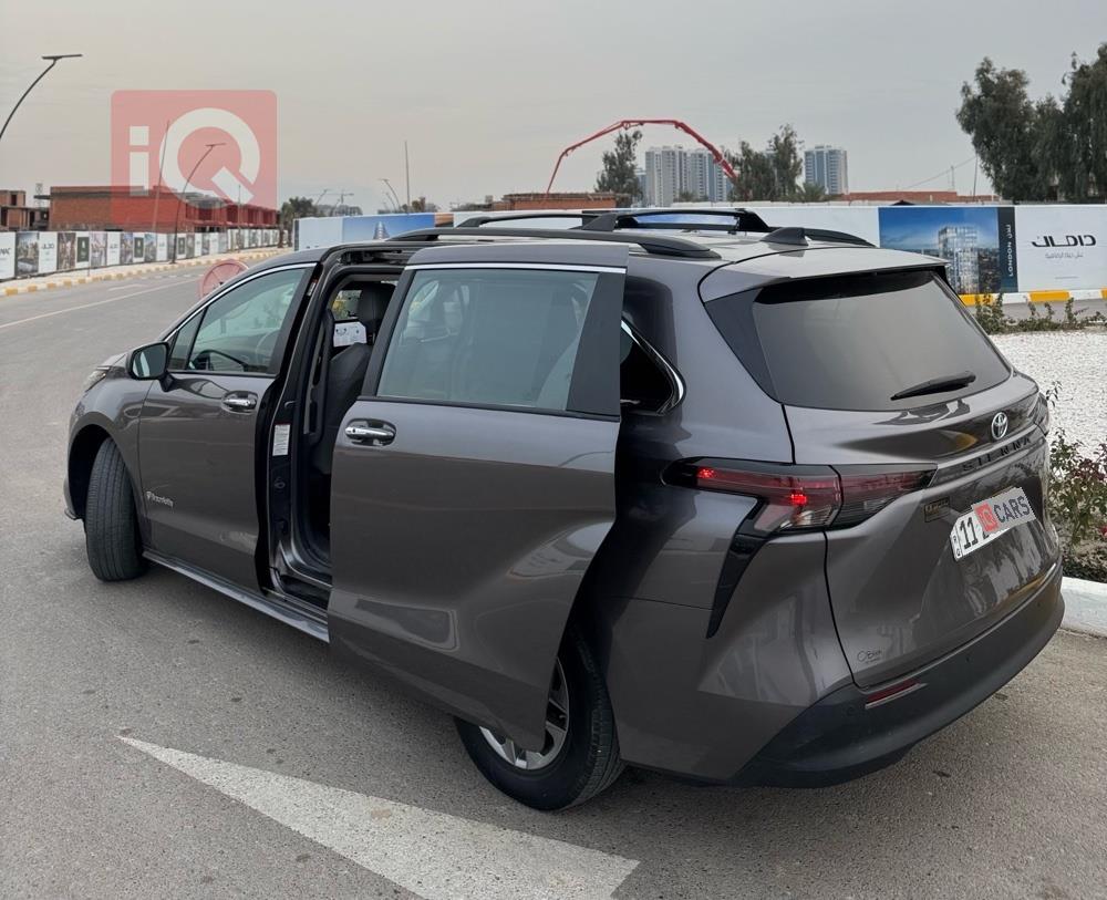 تويوتا سيينا